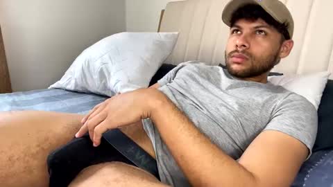 Snapshot of haku_kanjii chatting on February 21, 2025, 6:26 pm Independent       model  online show from February 21, 2025, 6:26 pm