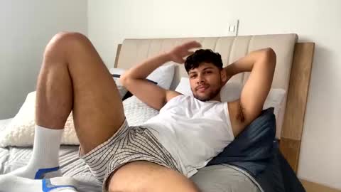 Snapshot of haku_kanjii chatting on March 10, 2025, 7:29 pm Independent       model  online show from March 10, 2025, 7:29 pm