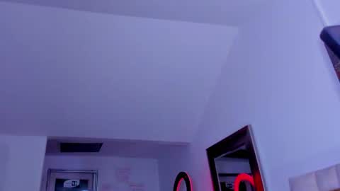 Halie  online show from June 11, 2026, 12:32 am