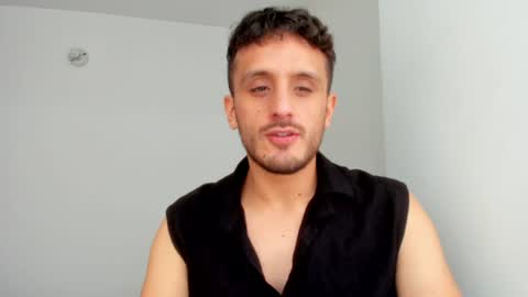 halle_1 online show from June 13, 2026, 7:12 pm