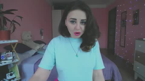 Ann online show from November 28, 2025, 9:45 am