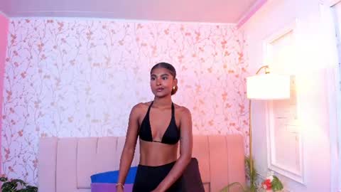 Halley Lorens online show from July 2, 2026, 6:36 pm