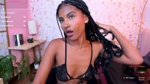 Halley Lorens online show from July 28, 2026, 8:52 pm