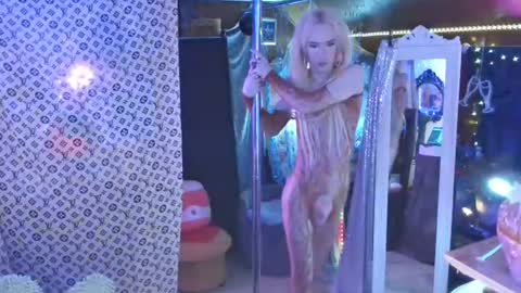 halovalentine online show from February 26, 2025, 12:05 am