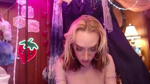 halovalentine online show from January 19, 2026, 1:09 am