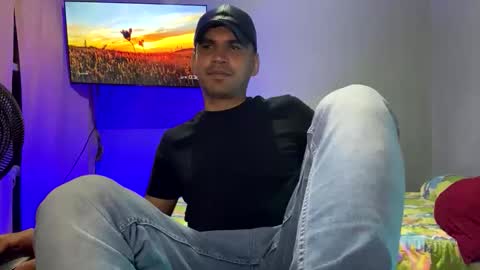 hamiltong12 online show from December 2, 2025, 5:35 am