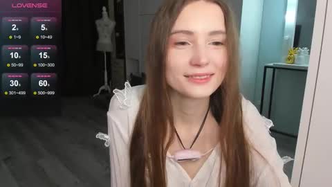 Hana  online show from February 5, 2026, 2:11 pm