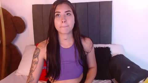 hana_ming online show from January 12, 2026, 1:05 pm