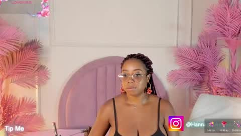 hanaahquinn online show from April 23, 2026, 11:31 am