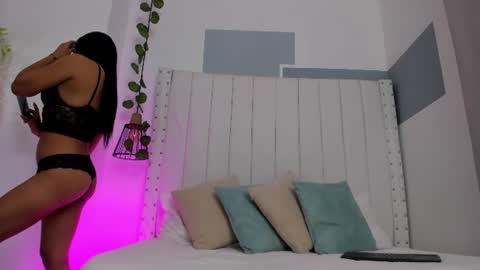 hanah_gray online show from June 10, 2026, 11:20 am