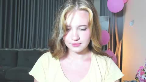 hanahwoods online show from March 9, 2025, 7:05 pm