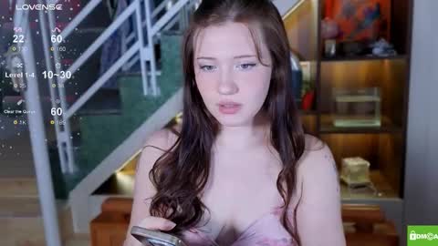 hanahwoods online show from March 4, 2026, 3:45 am