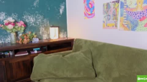 hanahwoods online show from May 6, 2026, 1:36 am