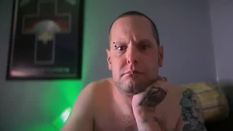 hand_banana_420 online show from November 2, 2025, 2:47 am