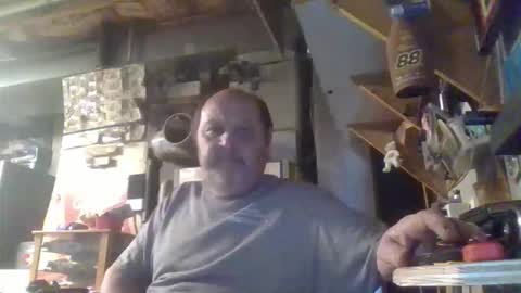 Snapshot of handiemanhere chatting on April 7, 2026, 12:00 am naked man online show from April 7, 2026, 12:00 am
