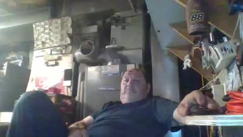 Snapshot of handiemanhere chatting on May 18, 2026, 6:25 pm naked man online show from May 18, 2026, 6:25 pm