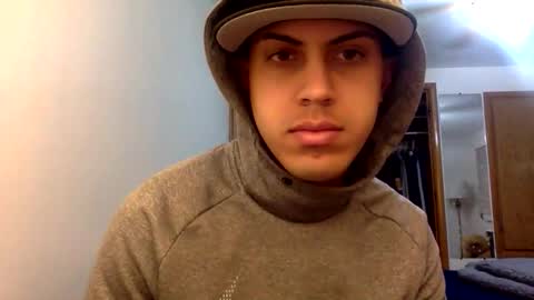 handsome01_ online show from February 5, 2026, 12:48 am