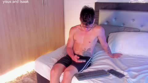 handsome_boys69 online show from April 18, 2026, 10:32 pm