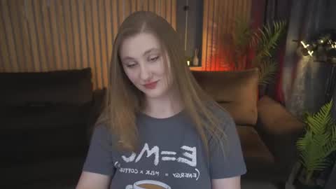 Dayana online show from June 26, 2026, 1:04 pm