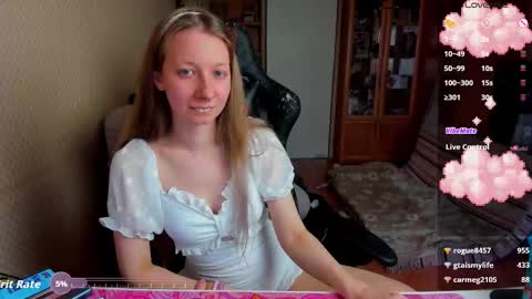 Snapshot of handsome_whale chatting on March 27, 2026, 1:11 pm Mila online show from March 27, 2026, 1:11 pm