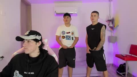 leonardfarrucknick and otis online show from November 18, 2025, 1:33 am