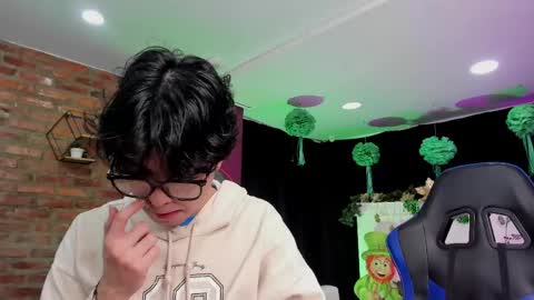 leonardfarrucknick and otis online show from March 20, 2026, 12:32 pm