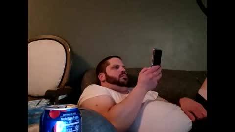 handsomedaddy198923 online show from September 10, 2025, 7:19 am