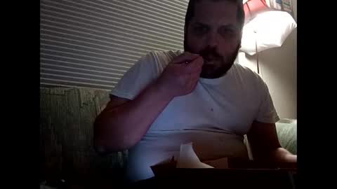 handsomedaddy198923 online show from September 18, 2025, 7:10 am