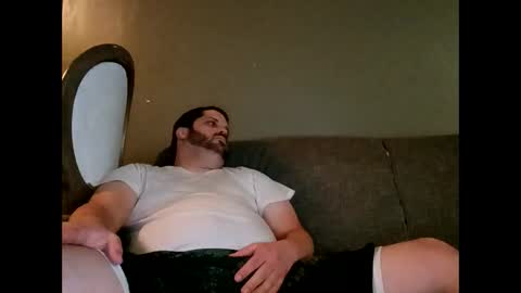 handsomedaddy198923 online show from October 3, 2025, 8:22 am