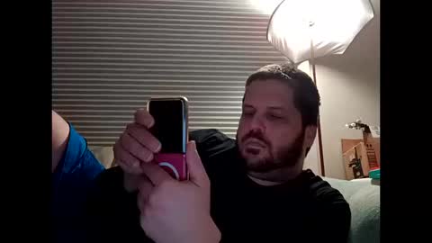 handsomedaddy198923 online show from October 14, 2025, 6:25 am