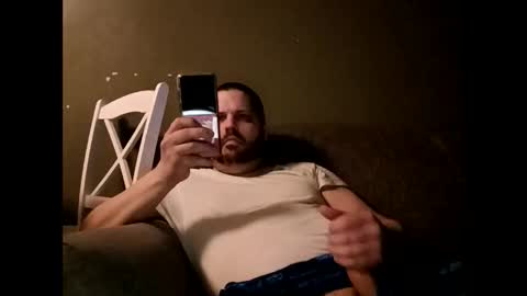 Handsomedaddy198923 online show from March 17, 2026, 6:50 am