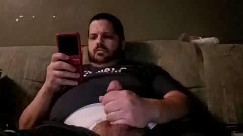 Snapshot of handsomedaddy198924 chatting on June 13, 2026, 7:28 am Handsomedaddy198923 online show from June 13, 2026, 7:28 am