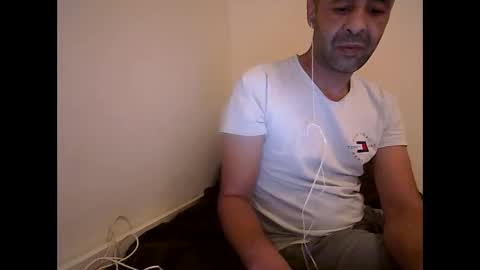 Snapshot of handsomepenis20cm chatting on October 10, 2025, 9:47 pm handsomepenis20cm online show from October 10, 2025, 9:47 pm