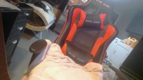 Handystudman online show from January 1, 2025, 3:46 pm