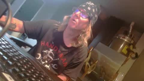 Handystudman online show from January 12, 2025, 3:57 pm