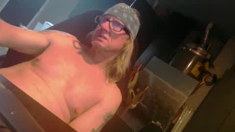 Handystudman online show from January 26, 2025, 3:38 am