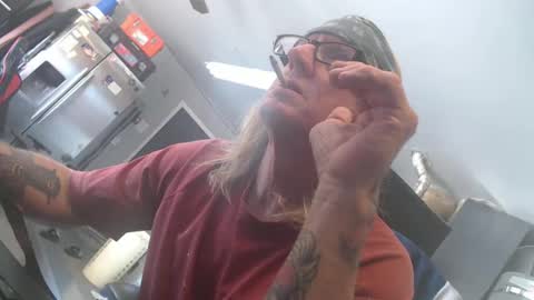 Handystudman online show from January 30, 2025, 6:32 pm