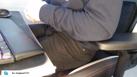 Snapshot of hangman73 chatting on February 6, 2025, 9:43 am Hangman online show from February 6, 2025, 9:43 am