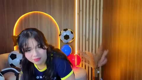 Snapshot of hani_amber_tx chatting on July 3, 2026, 12:44 pm Follow me.. Live 730 to 1400 online show from July 3, 2026, 12:44 pm