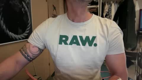 hanky online show from February 13, 2025, 8:38 am