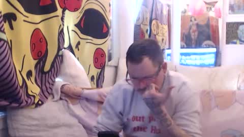 hank rams online show from April 3, 2026, 6:39 pm