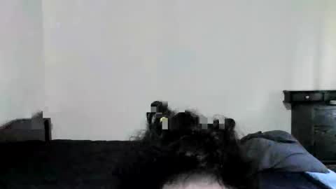 Snapshot of hanna99moon chatting on November 21, 2025, 12:37 pm JUANA online show from November 21, 2025, 12:37 pm