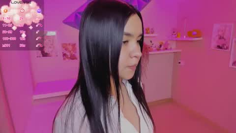 hanna  online show from September 9, 2025, 2:11 am