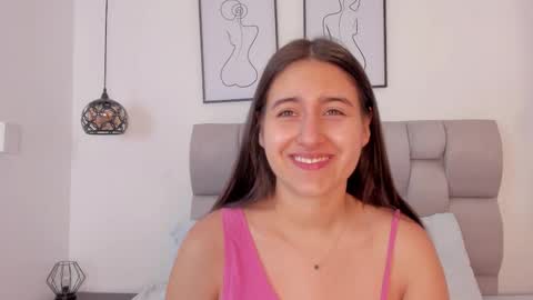 hanna__evans_ online show from October 9, 2025, 12:03 pm