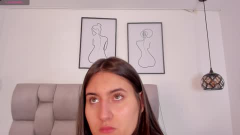 hanna__evans_ online show from February 13, 2026, 12:12 pm