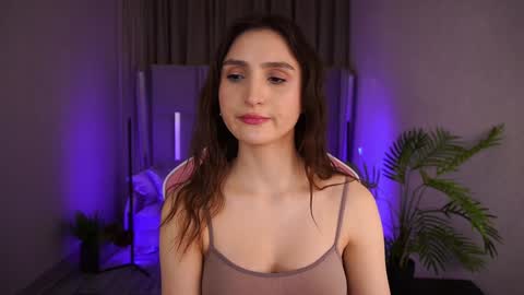hanna__klein online show from February 8, 2025, 2:49 pm