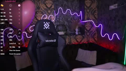 hanna__klein online show from February 19, 2025, 7:17 am