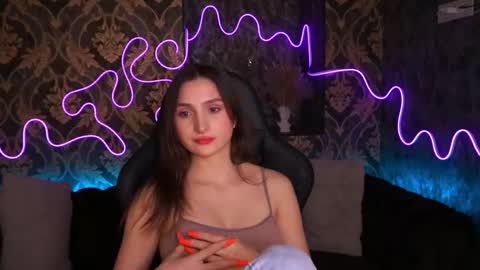 hanna__klein online show from February 27, 2025, 12:23 pm