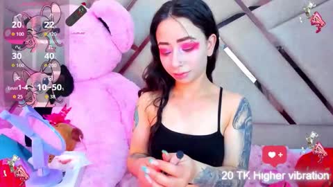 Snapshot of hanna_azumi_ chatting on October 12, 2025, 1:59 am hanna online show from October 12, 2025, 1:59 am