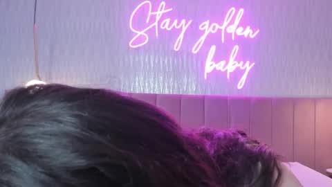 hanna_bastian_vc online show from October 17, 2025, 2:37 am